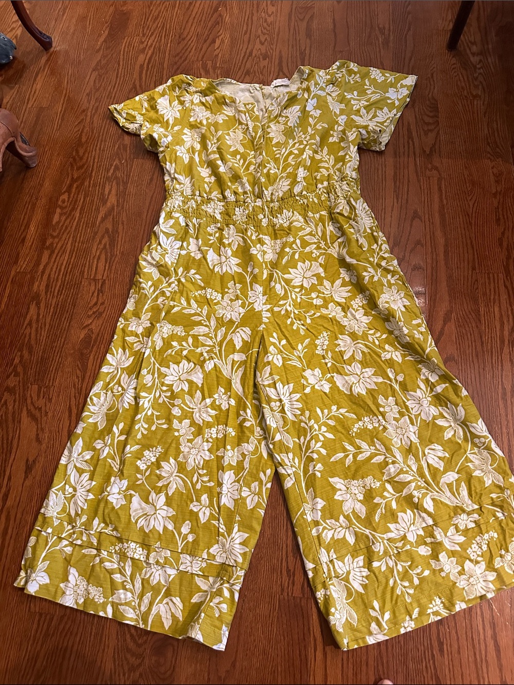Anthropologie Green Floral Short-Sleeve Wide-Leg Jumpsuit